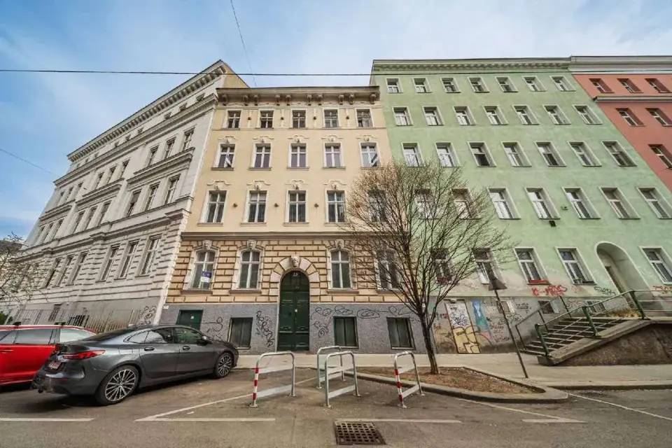 Verwirklichen Sie Ihren Wohntraum im klassischen Wiener Altbau