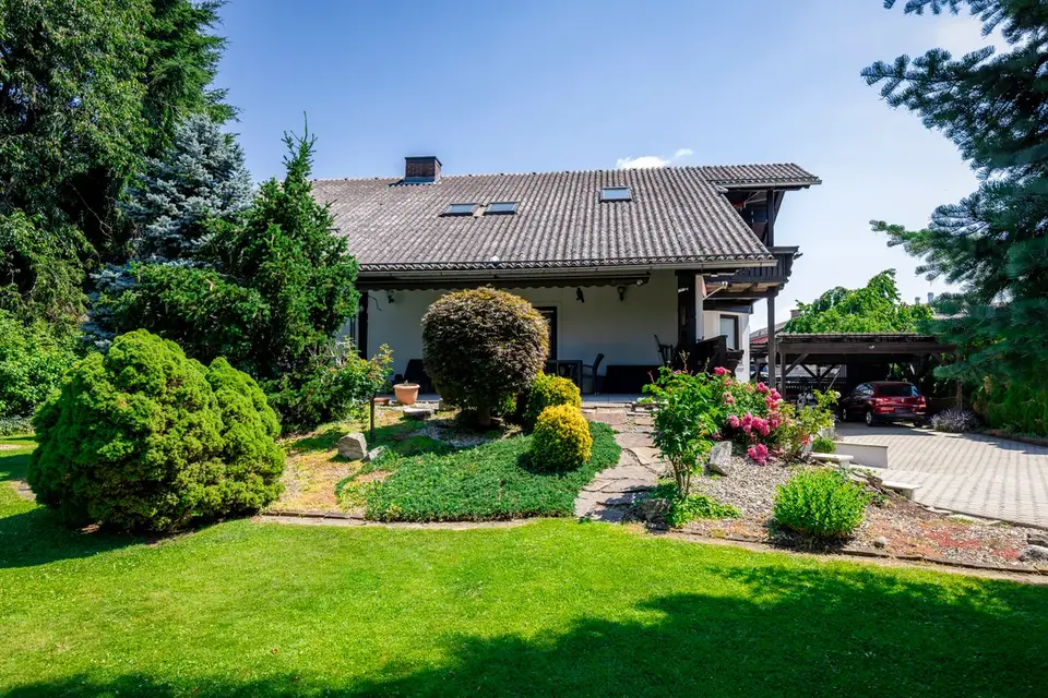 Privatverkauf: Mehrfamilienhaus in Liebenau