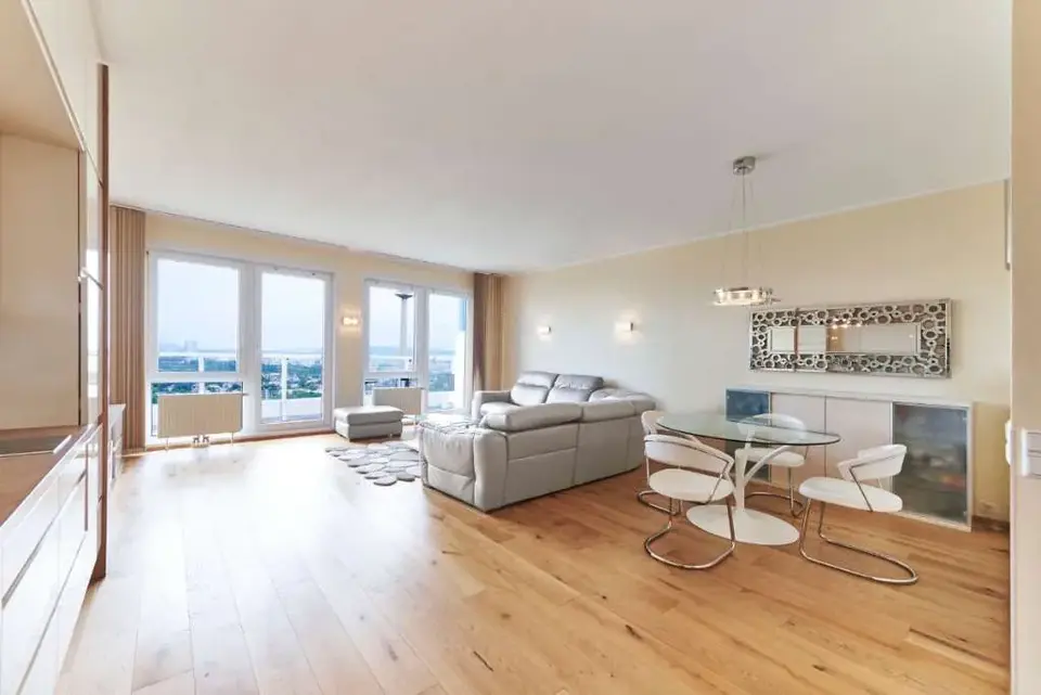 Amazing Apartment with Donaupark view