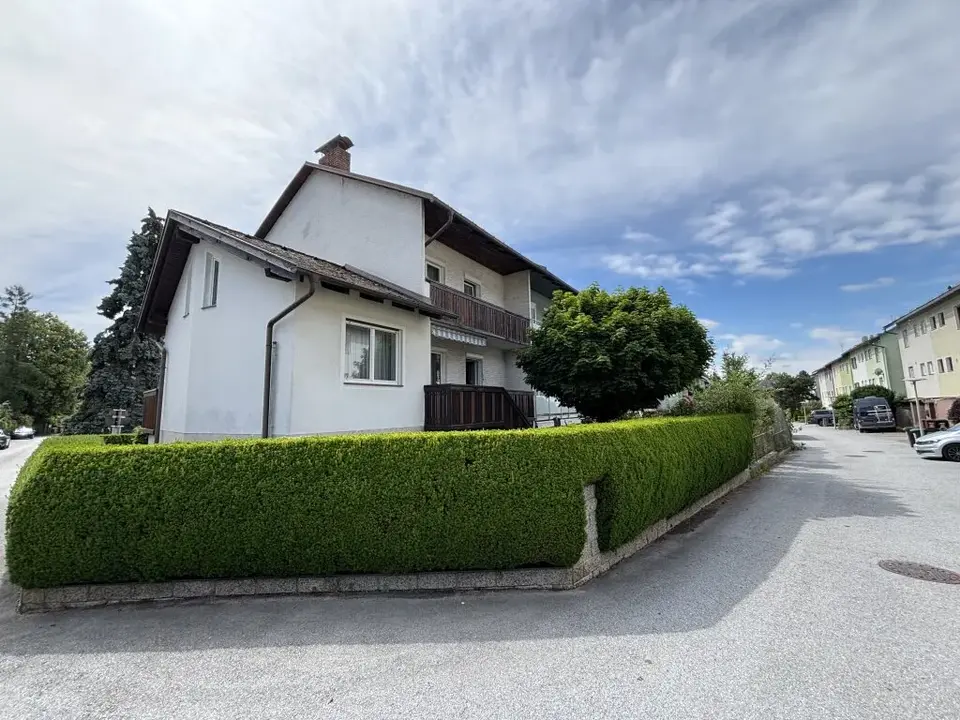 Graz-Andritz: Attraktiver Preis! Haus mit Garage, Kachelofen & viel Potential!