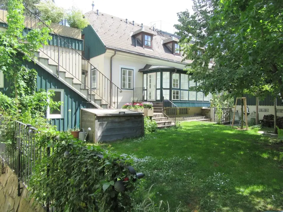 GRÜNRUHELAGE-VILLA MIT TERRASSEN UND GARTEN-GESUNDES WOHNEN WIE IM URLAUB!