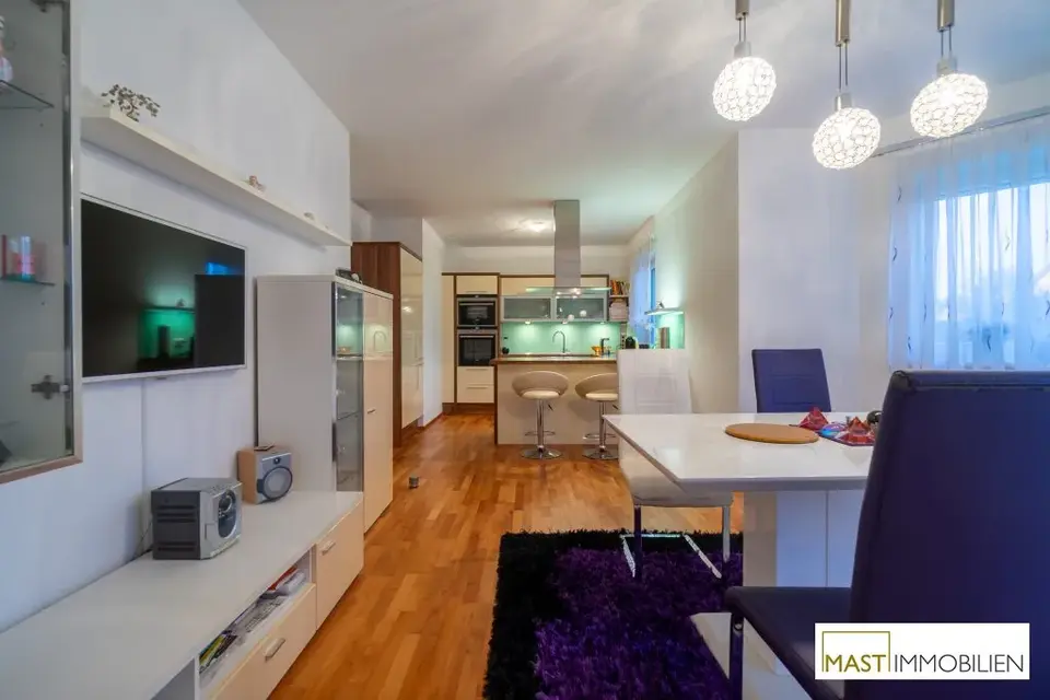 Auf der Suche nach Ihrem Zuhause? Optimal aufgeteiltes Bungalow mit Wohnkeller und inkl. Pool in ausgezeichneter Lage