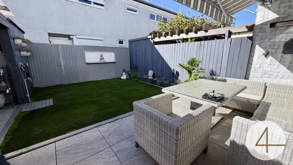 4 Zimmer Reihenhaus - 7 Min zur U2 - ruhiger sonniger Garten - Klimaanlage - Garagenstellplatz