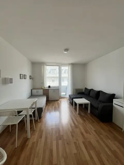 Kleine, smarte Starterwohnung mit Balkon und guter Infrastruktur