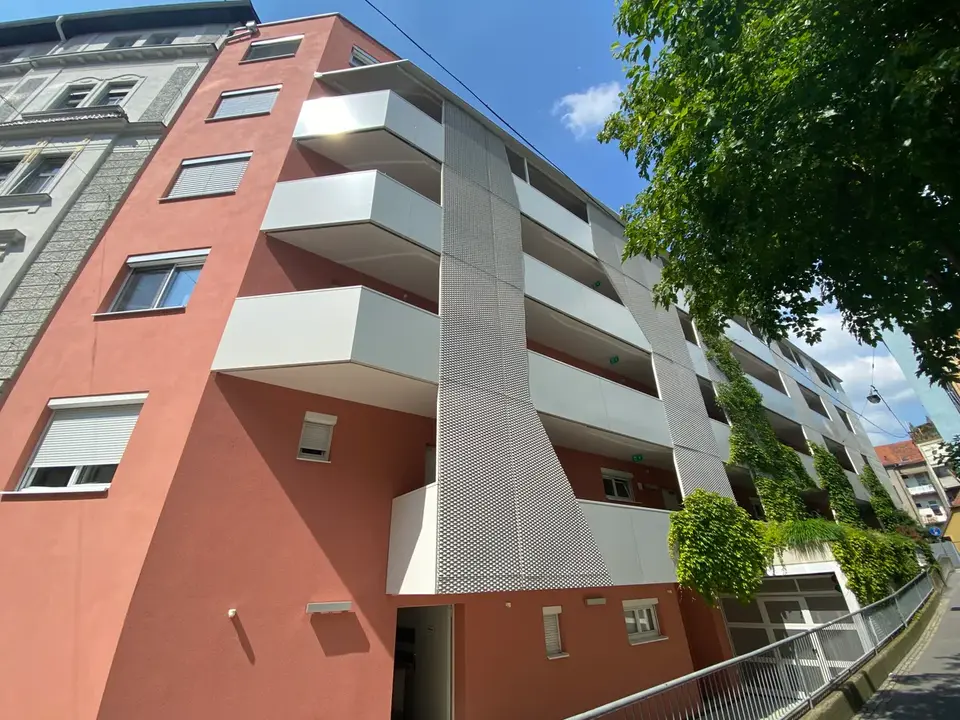 Stilvolle 3-Zimmer-Wohnung mit Balkon in Zentrumsnähe