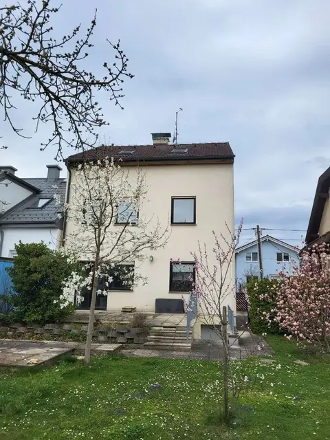 Modernes Haus in Ruhelage und Nähe zu Lobau und Seestadt