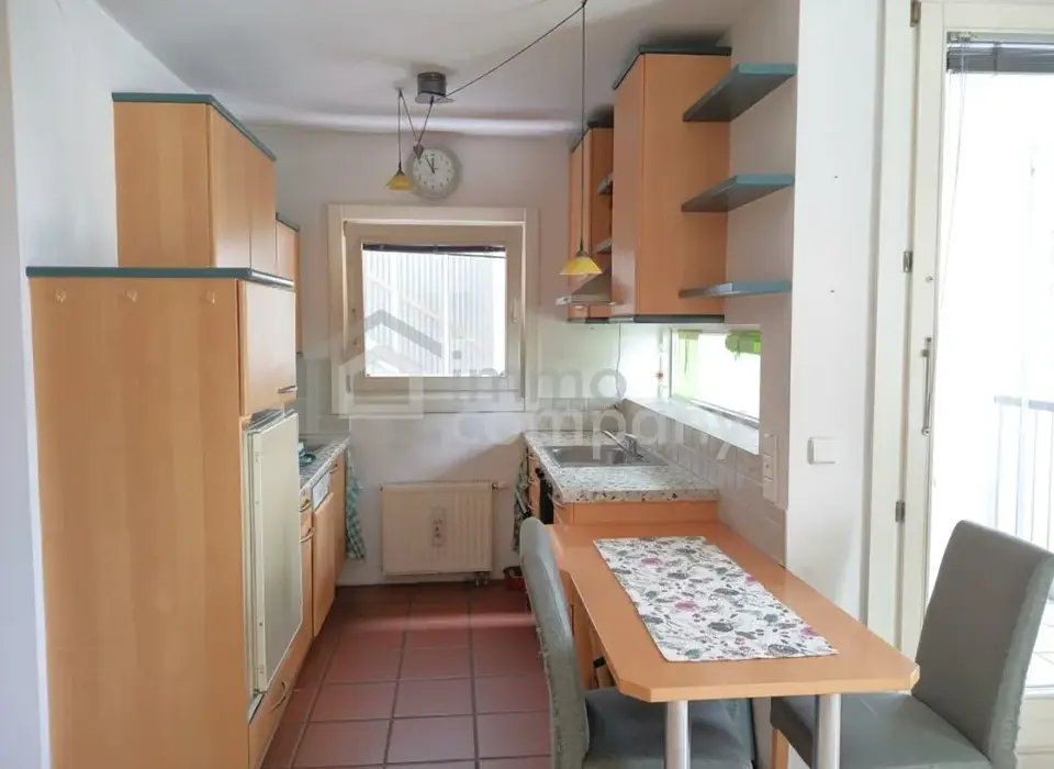 Moderne 2-Zimmer Wohnung mit Loggia und Garage - Top Lage!