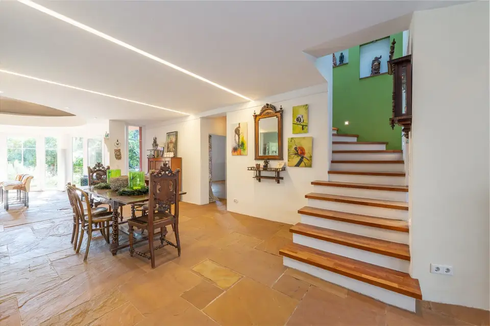 EIN ZUHAUSE MIT CHARAKTER!