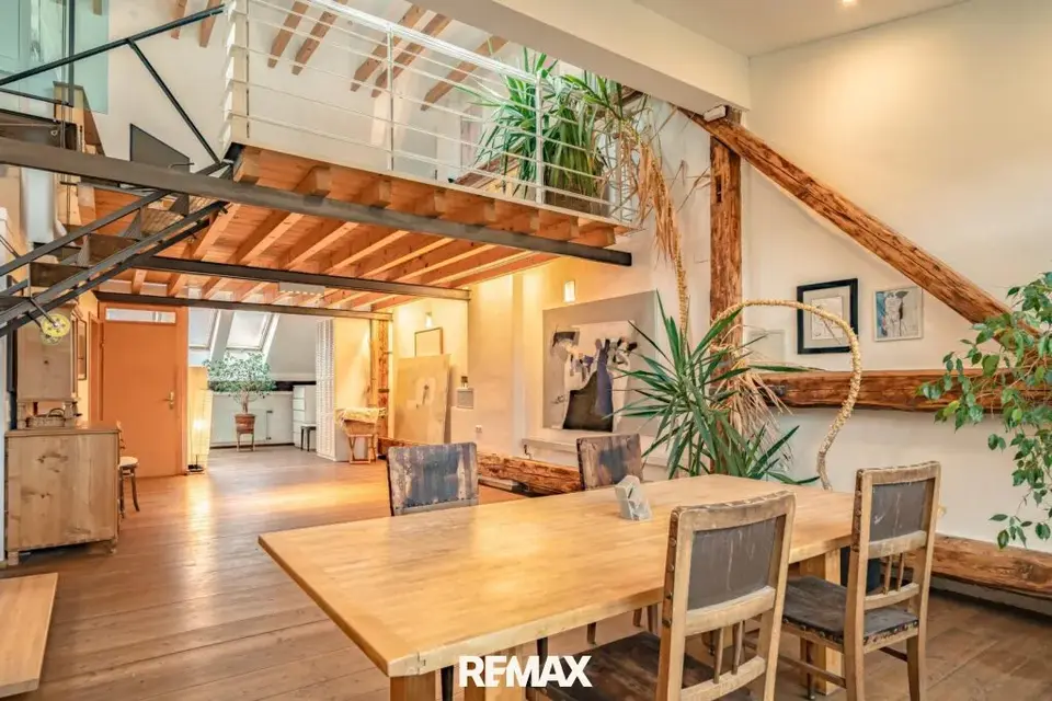 PREIS UPDATE!! Dachgeschoss-Loft mit traumhafter Dachterrasse