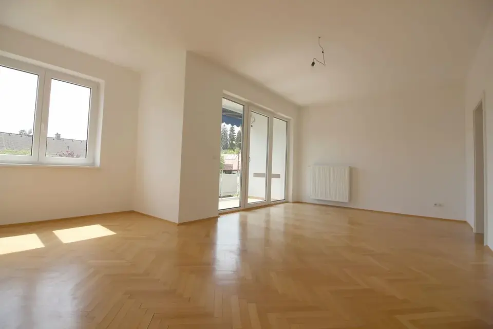 "CHARMANTE 3,5-ZIMMER-WOHNUNG IN BESTER LAGE VON MARIATROST -IDEAL ZUM WOHNEN UND WOHLFÜHLEN"