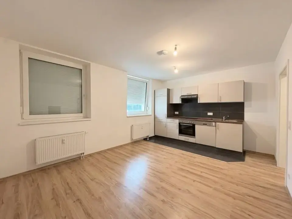 Schöne und praktische 2-Zimmer-Wohnung mit Abstellraum mit perfekter Anbindung in Hetzendorf!