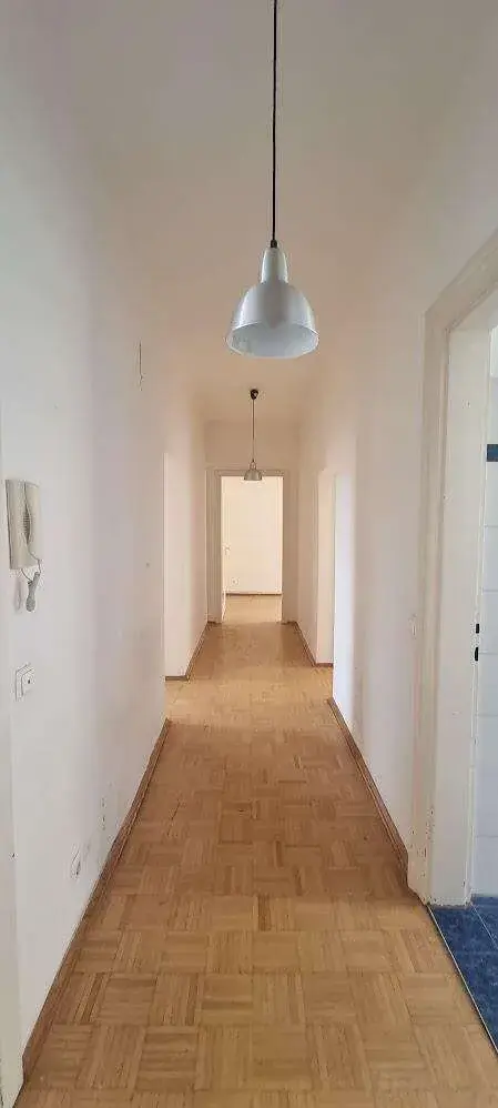 Für Investoren/Anleger oder Bauträger: Zinshaus in Lend, ca. 400 m2 Wfl. , bestandsfrei