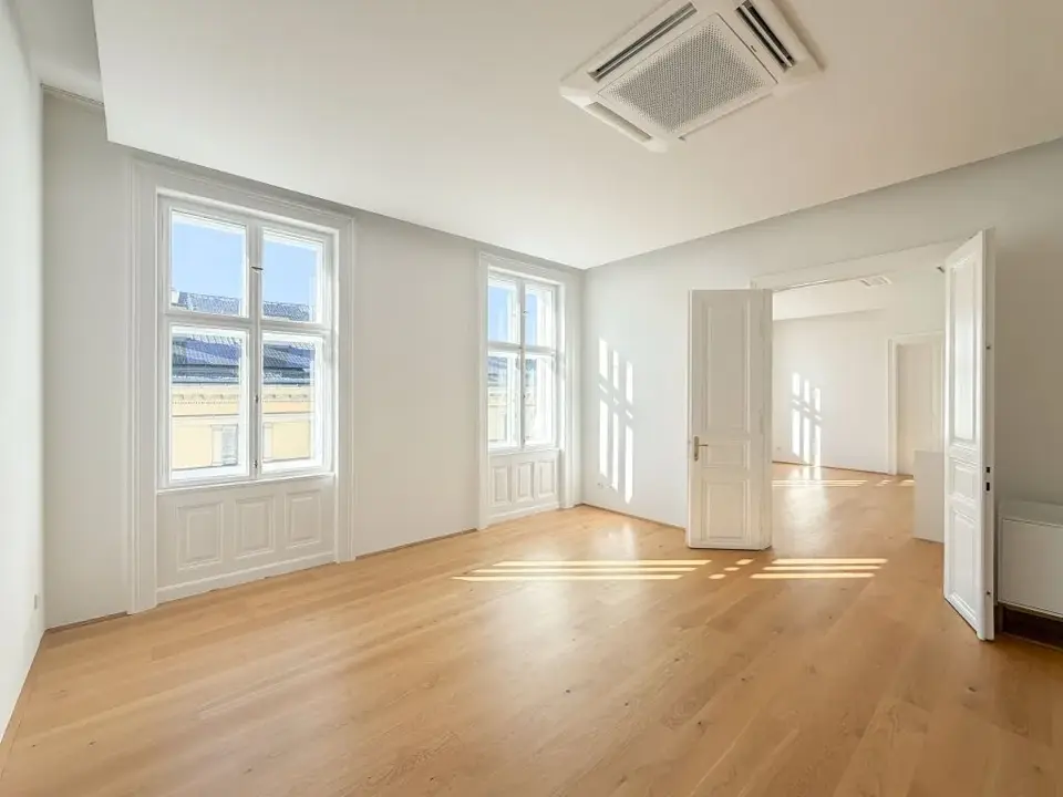 Luxuriöser Altbau in prachtvollem Althaus Nähe Servitenviertel & Lycée