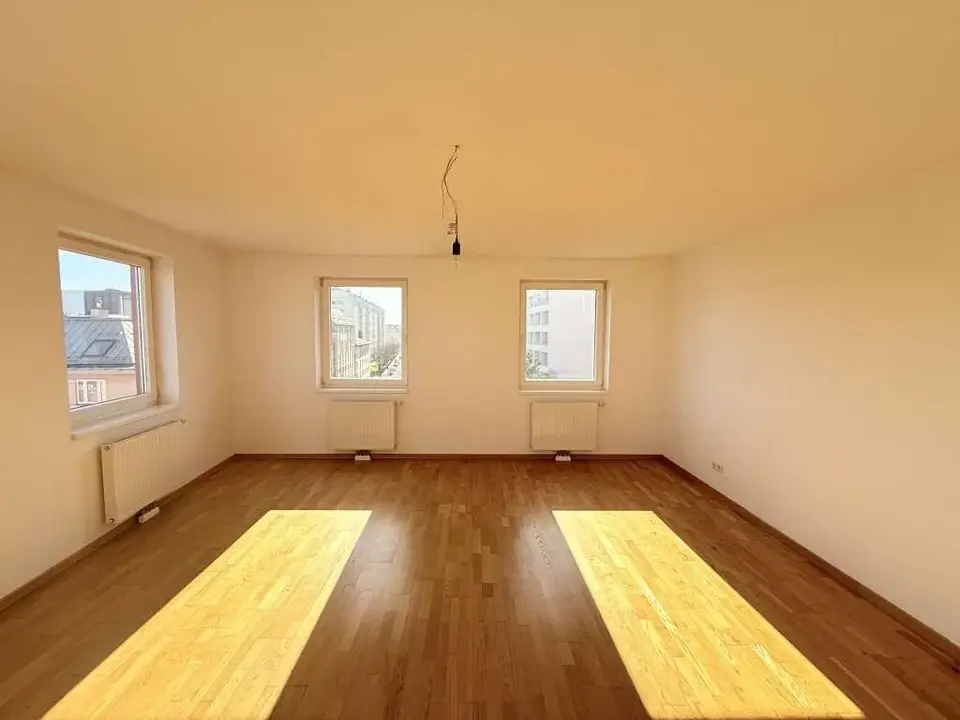 Charmante 3-Zimmer Wohnung mit zentraler Raumaufteilung und getrennter Küche